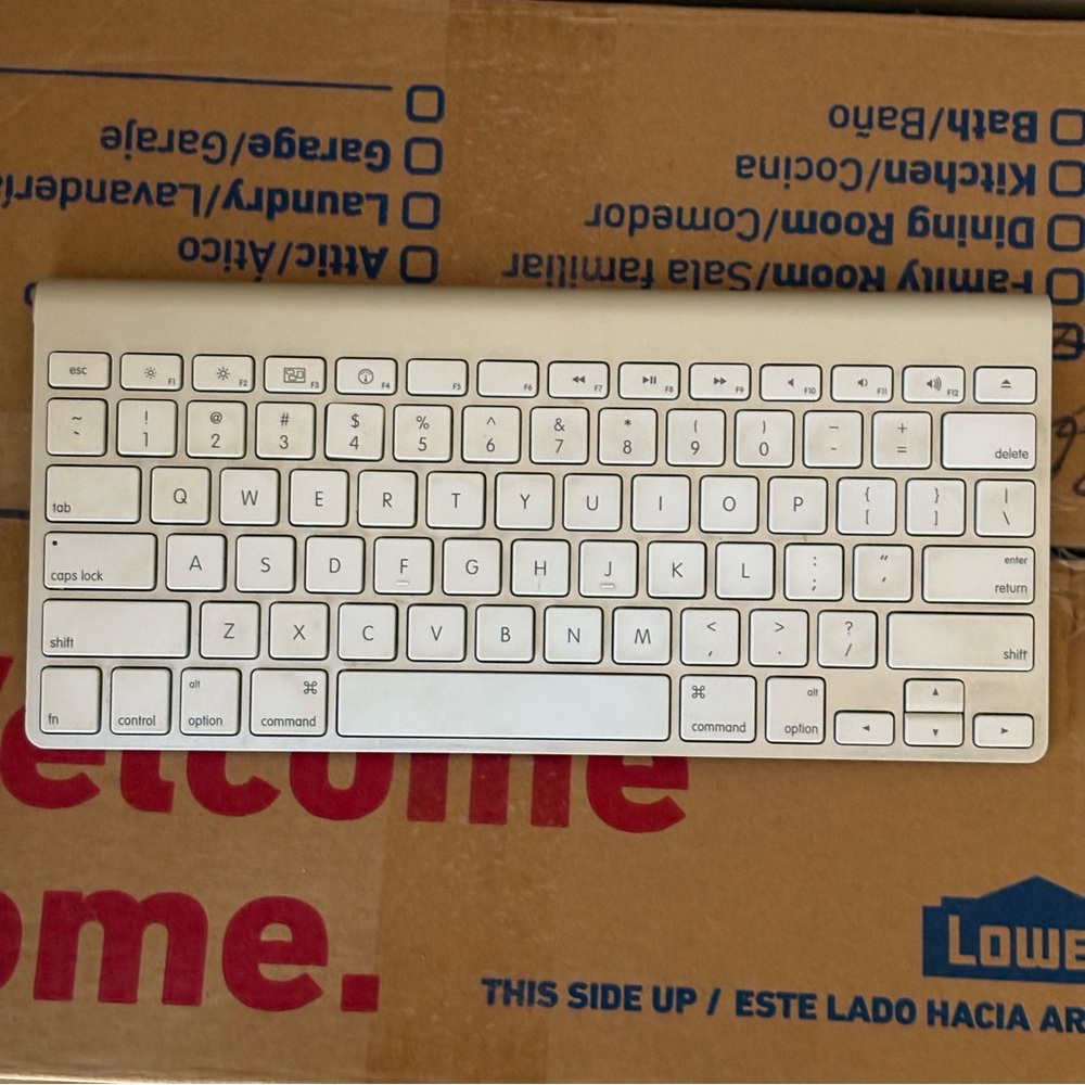 Apple Wireless Keyboard